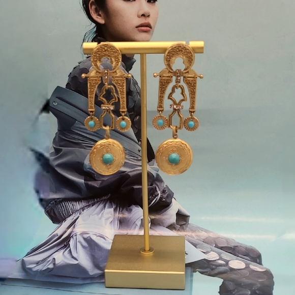 Vintage Estate Moraccan Palace Crystal Locket Gold Chandelier Earrings - Picture 8 of 15